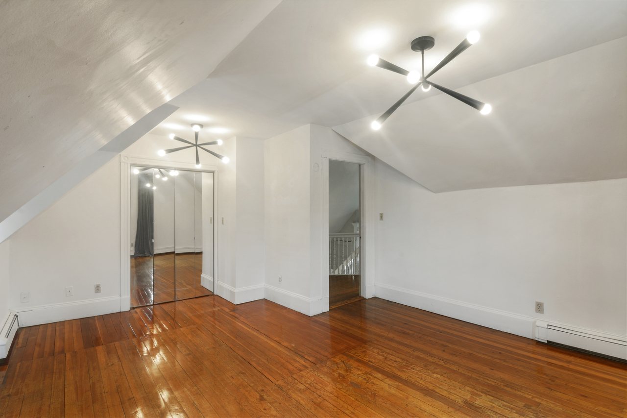 a room in St. Elizabeth's photo 4