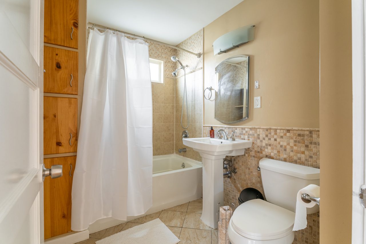 a room in Oak Square photo 6