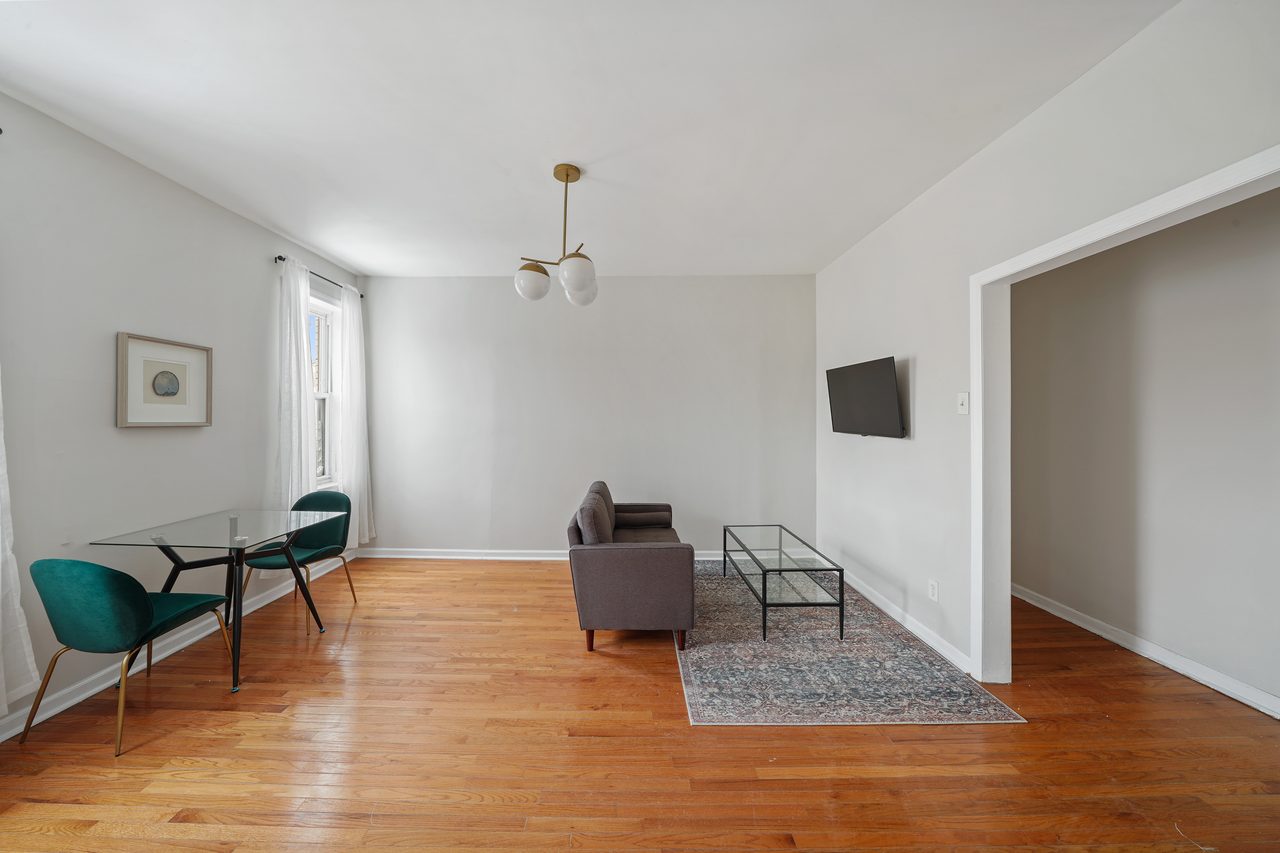 a room in Flatbush photo 7