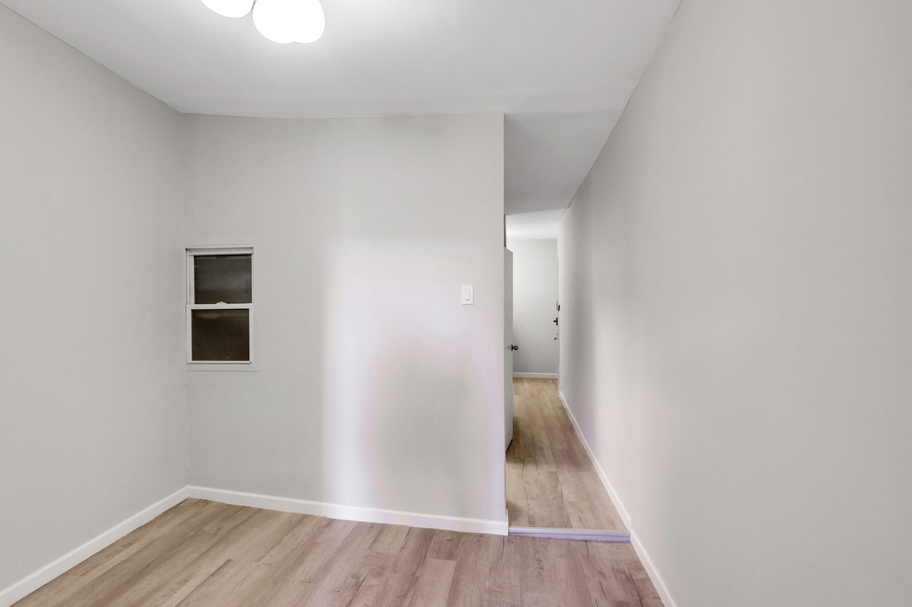 a room in East Harlem photo 6