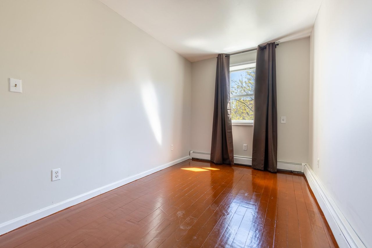 a room in Fort Greene photo 3