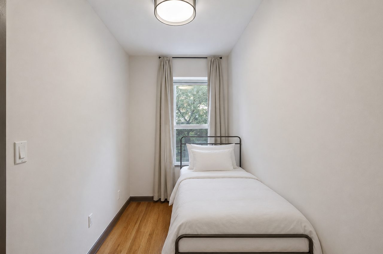 a room in Upper East Side