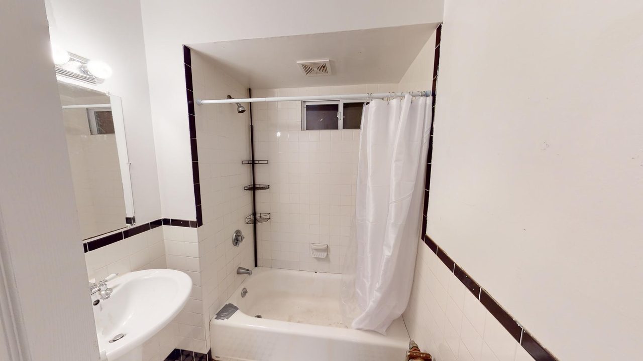 a room in Allston photo 5