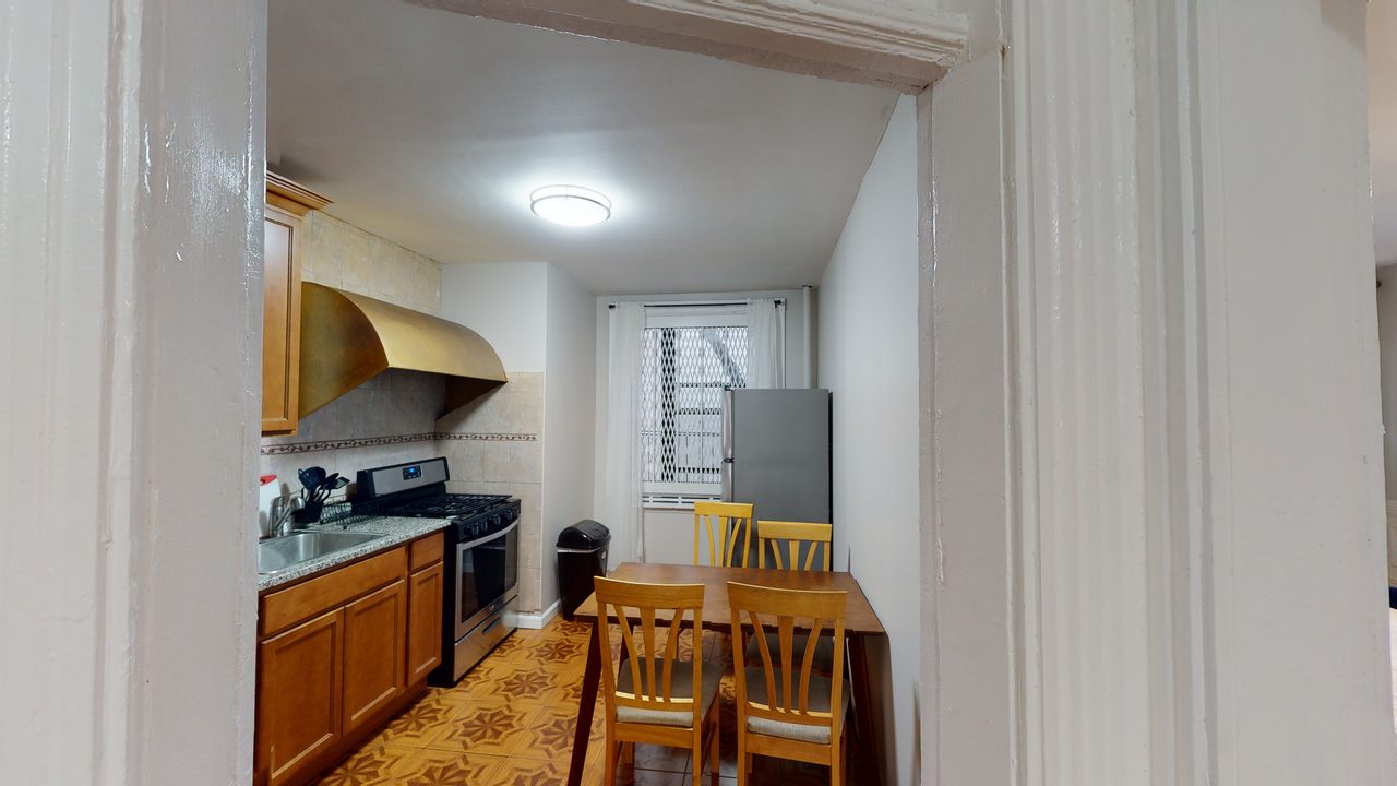 a room in Harlem photo 5