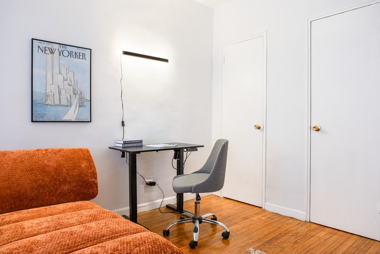 a room in East Village photo 6