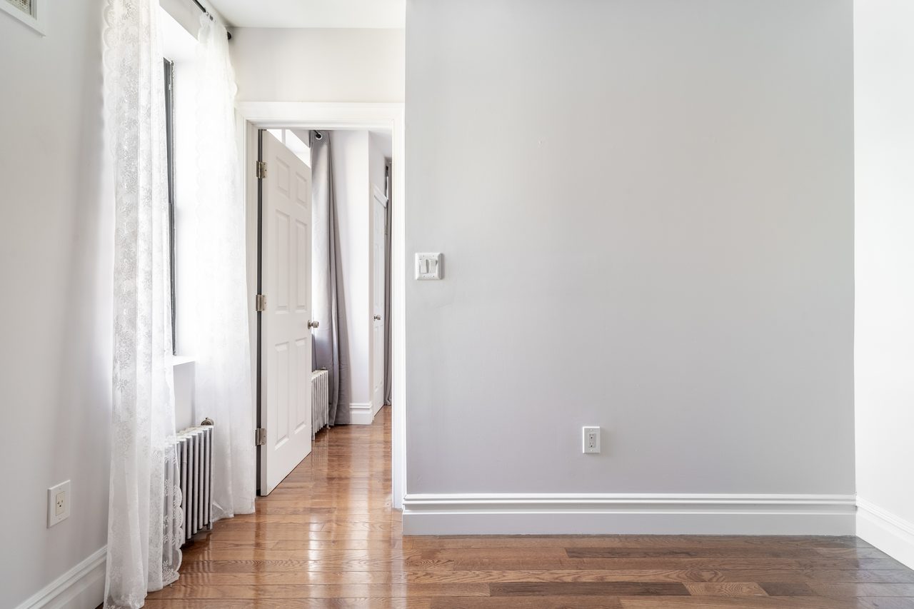 a room in East Village photo 7