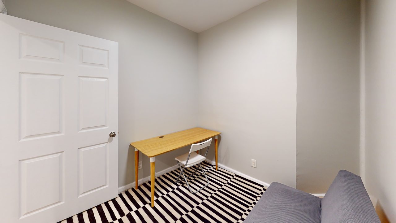 a room in Little Haiti photo 7