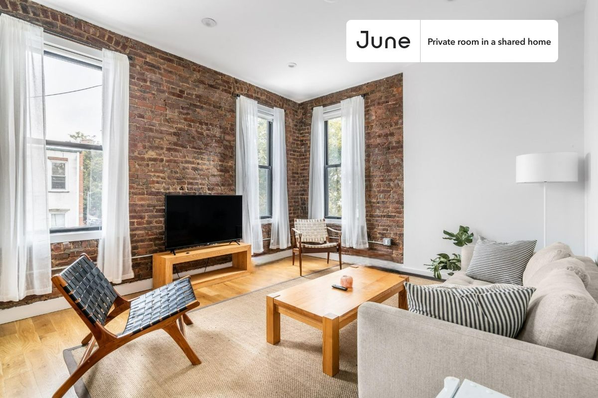 a room in Ridgewood photo 5