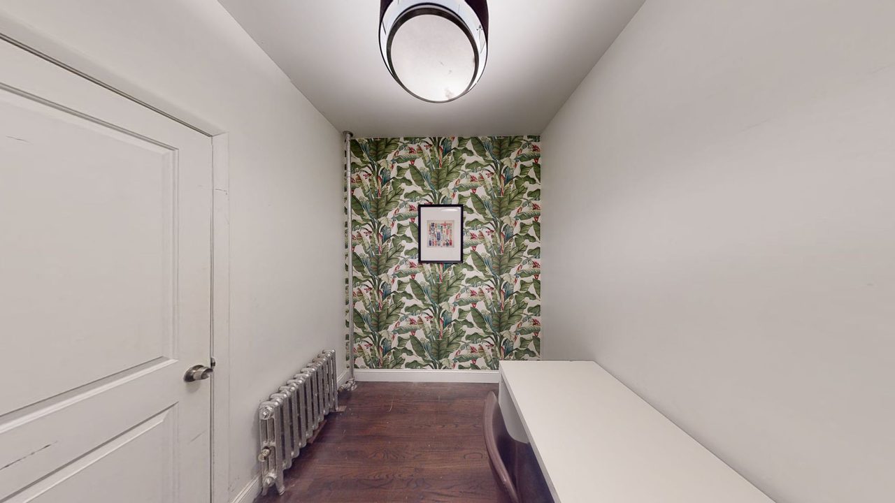 a room in Crown Heights photo 5