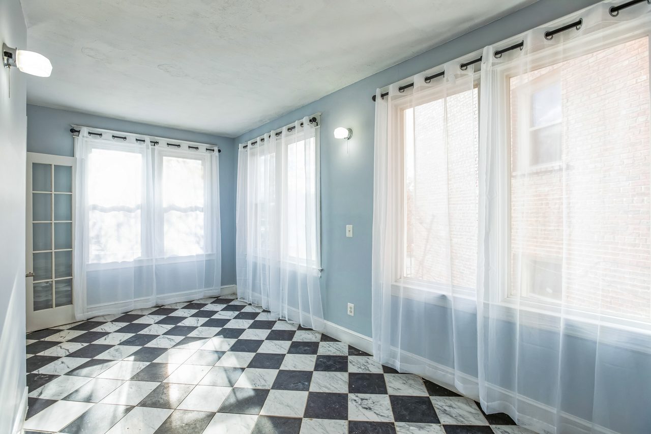 a room in Dupont Park photo 2