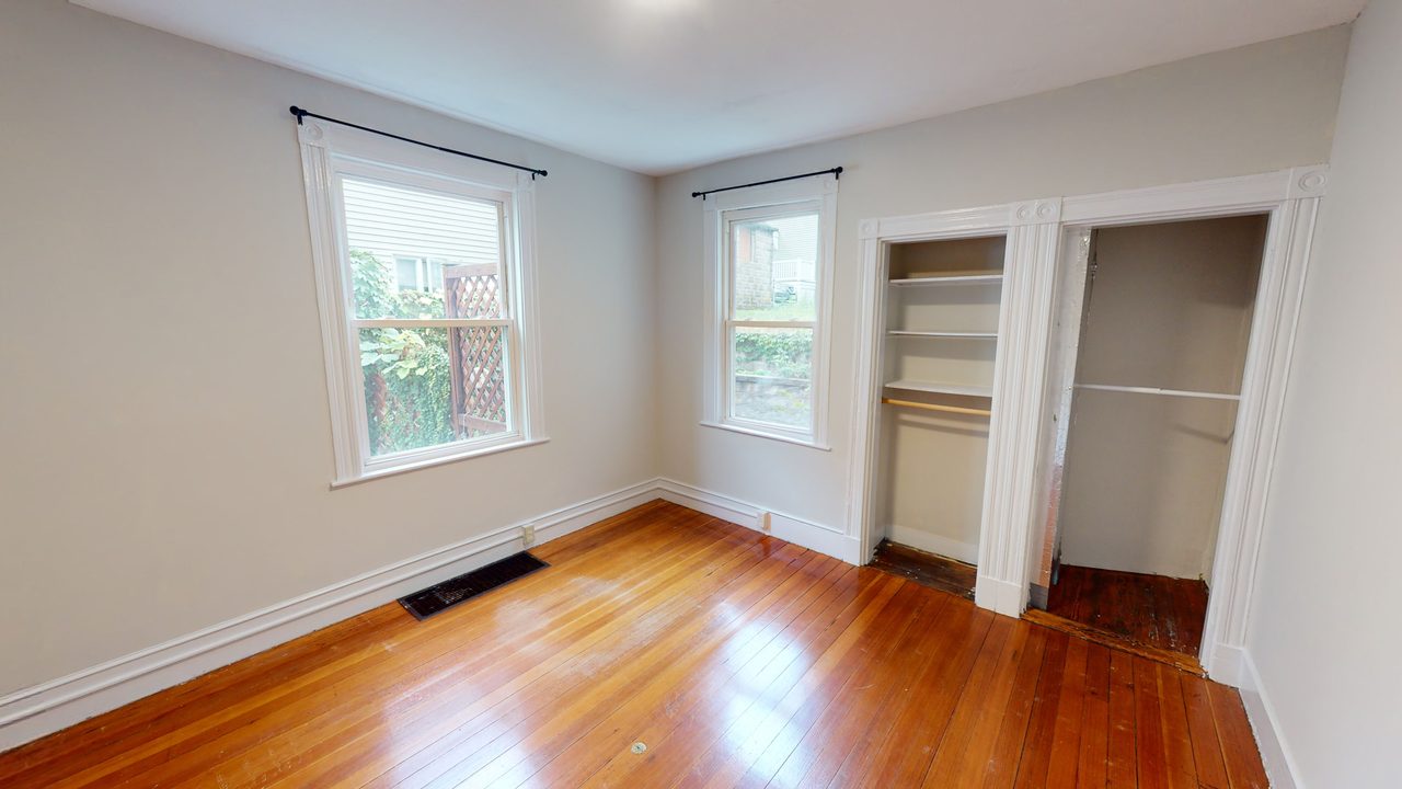 a room in Lower Allston photo 2