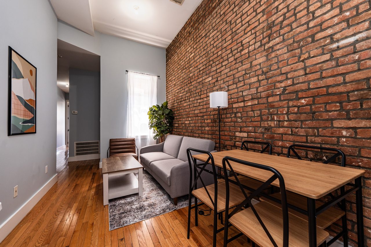 a room in Ocean Hill photo 4