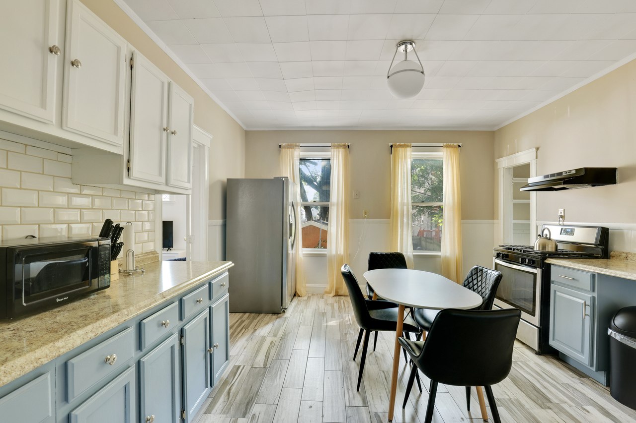 a room in Dorchester photo 8