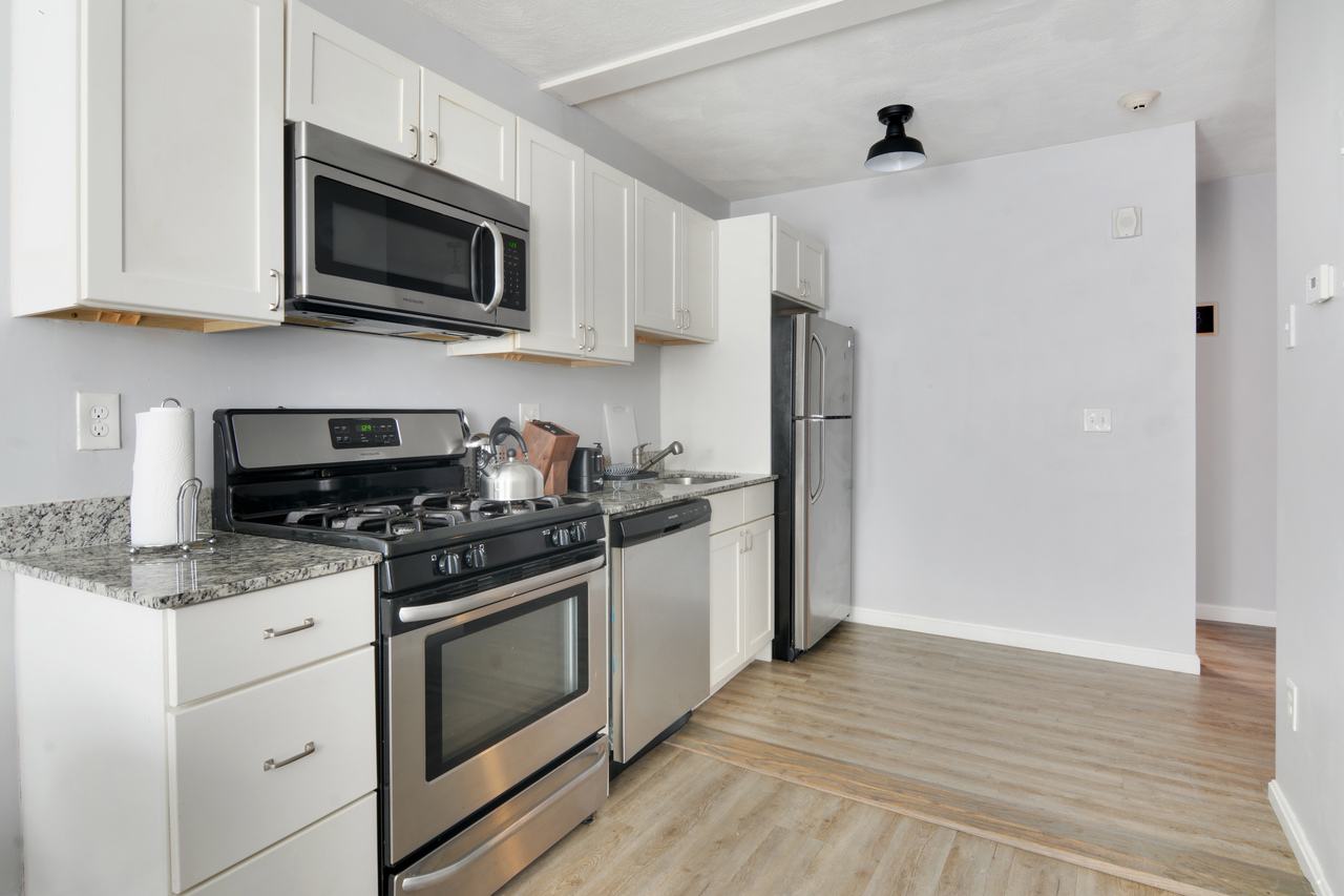a room in North End photo 5