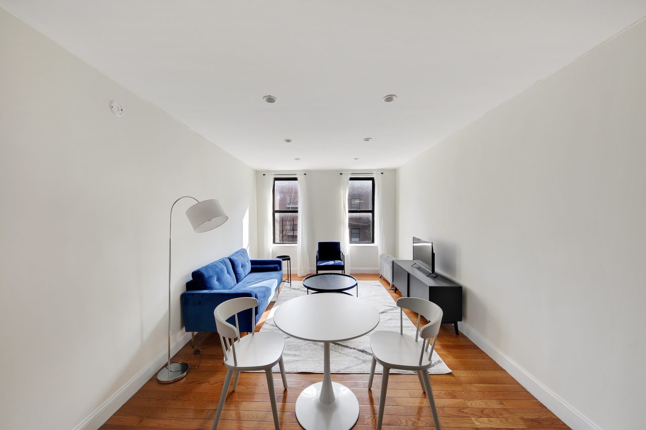 a room in East Harlem photo 3