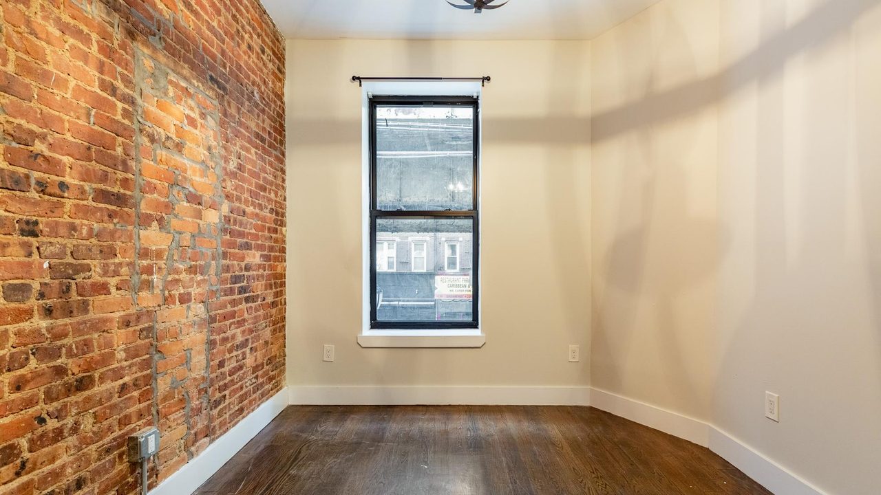 a room in Bushwick photo 2