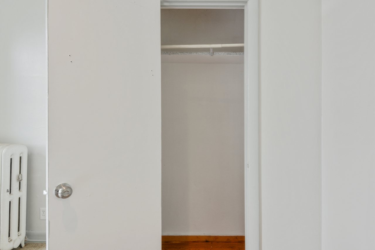 a room in Commonwealth photo 2