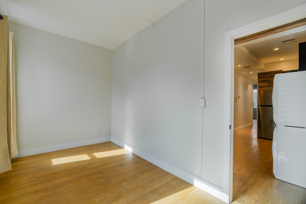 a room in Harlem photo 3