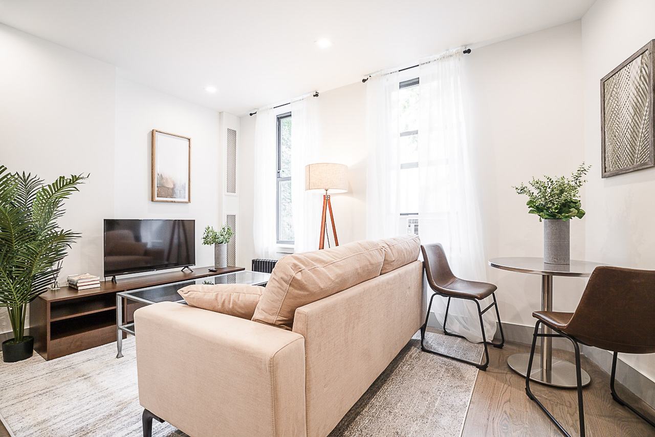a room in Morningside Heights photo 4