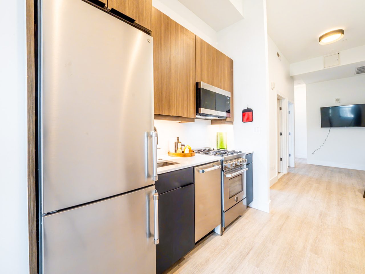 a room in Northwest Washington photo 4