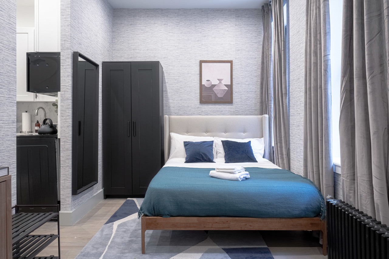 a room in Morningside Heights photo 6