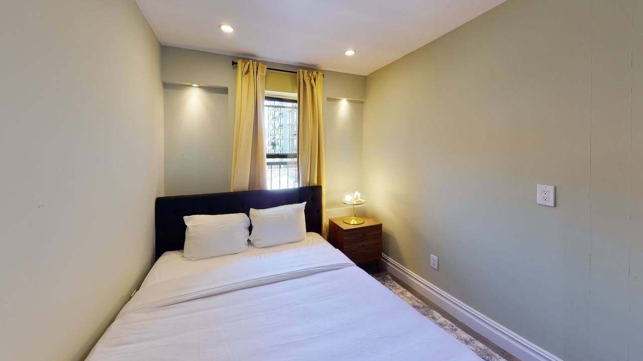 a room in East Village photo 2