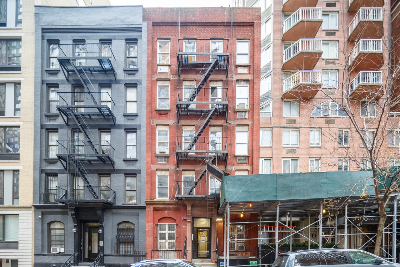 a room in Upper East Side photo 8