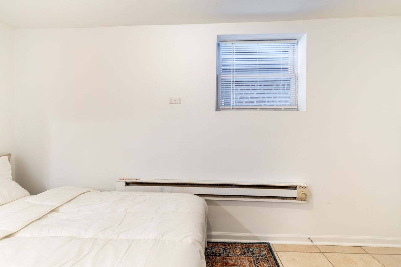 a room in Logan Square photo 4
