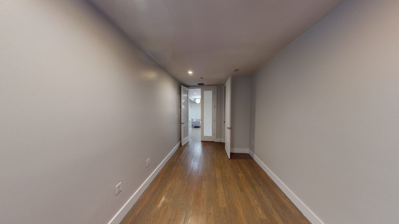 a room in Flatbush photo 5