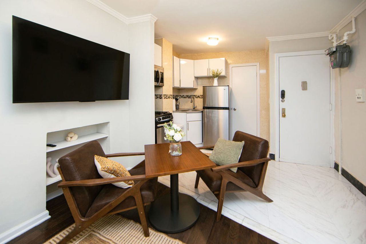 a room in East Village photo 4
