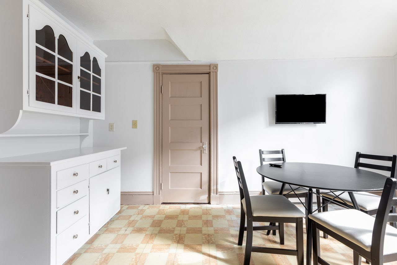 a room in Dorchester photo 3