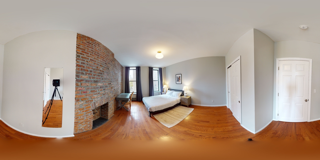 a room in East Harlem photo 3