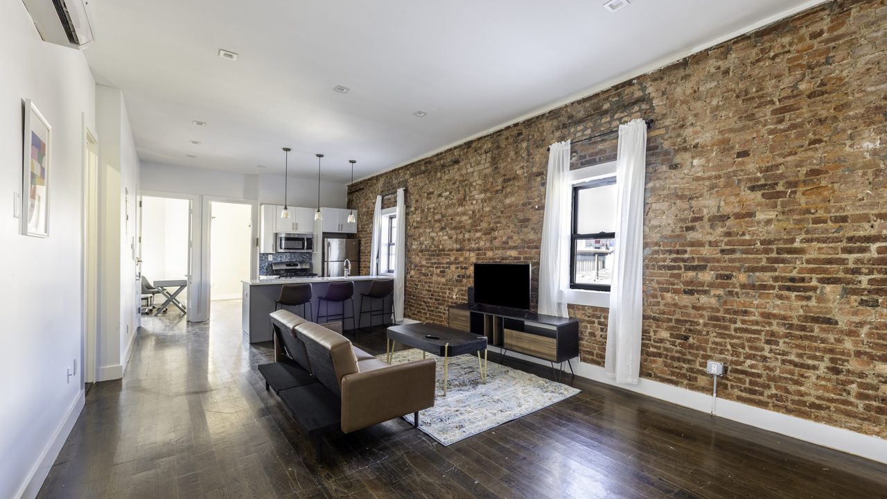 a room in Bushwick photo 5
