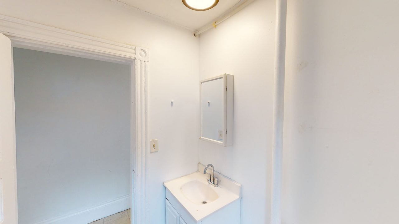 a room in Allston photo 6