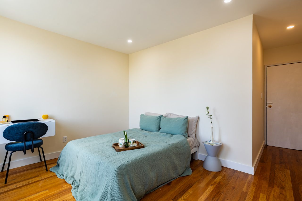 a room in Harlem photo 2