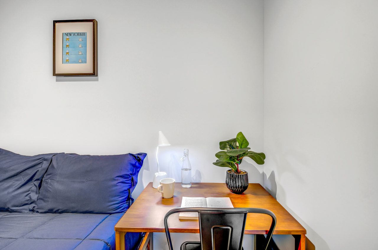 a room in Bedford-Stuyvesant photo 3