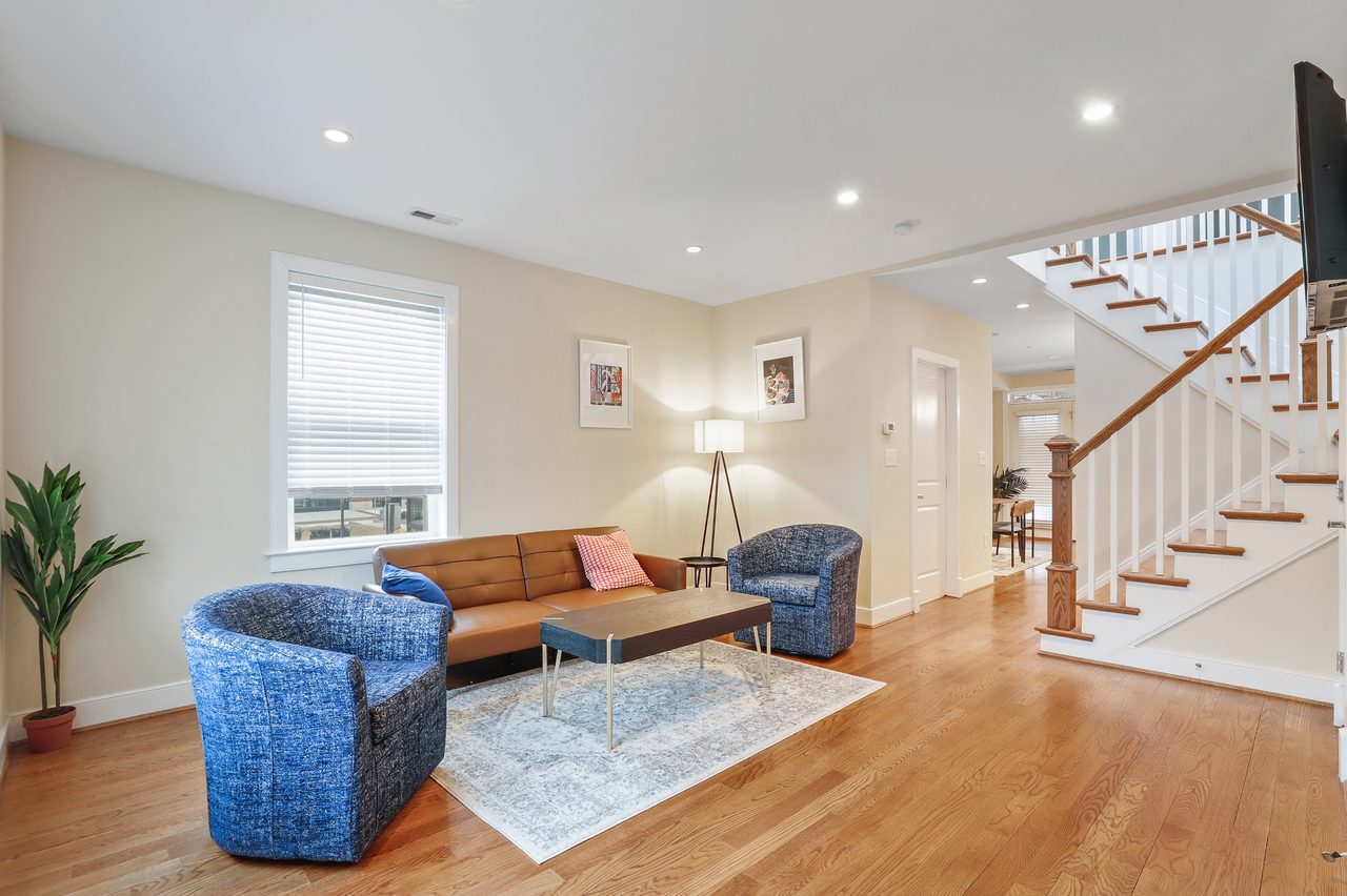 a room in Barney Circle photo 6