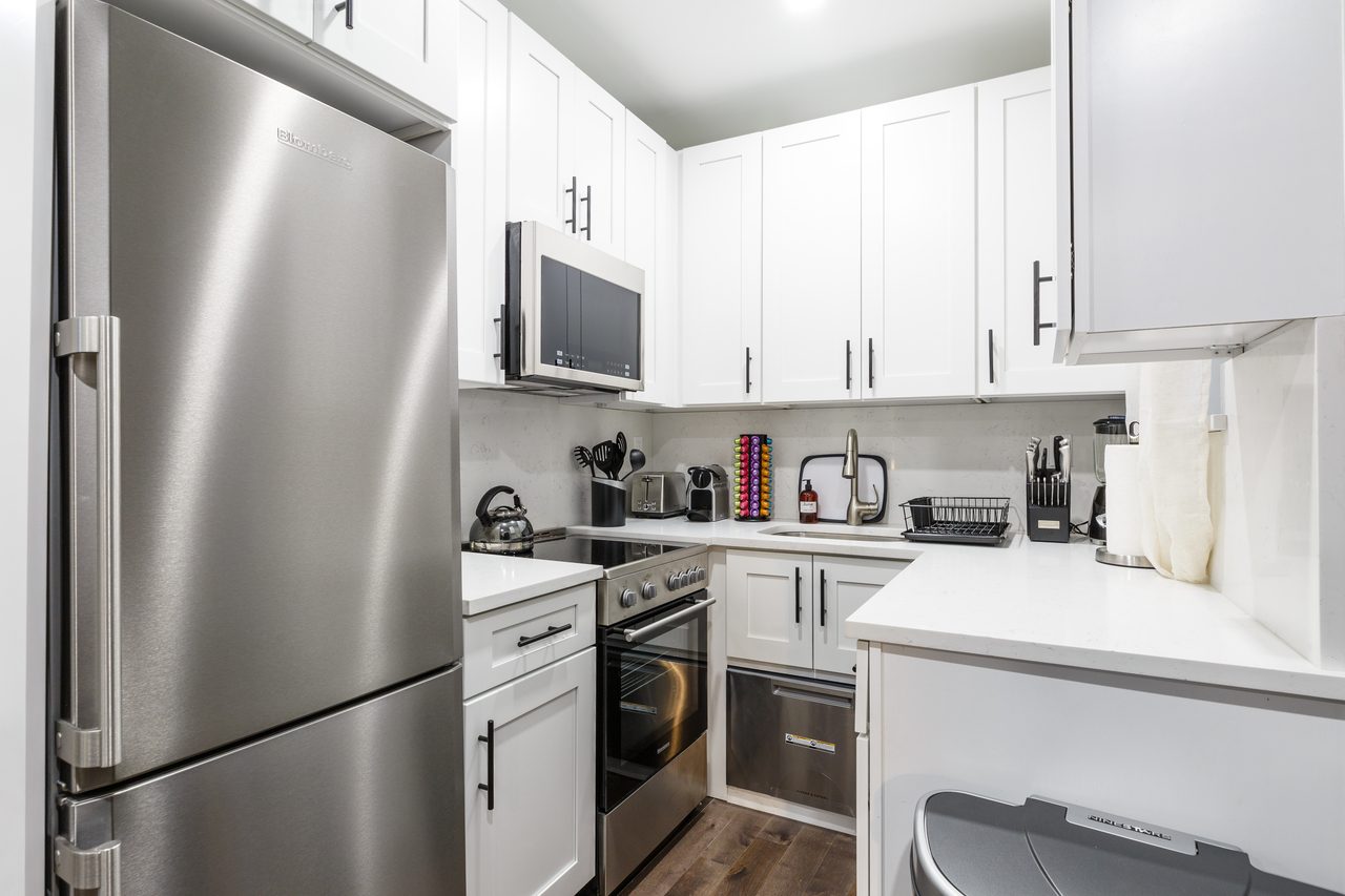 a room in Morningside Heights photo 8
