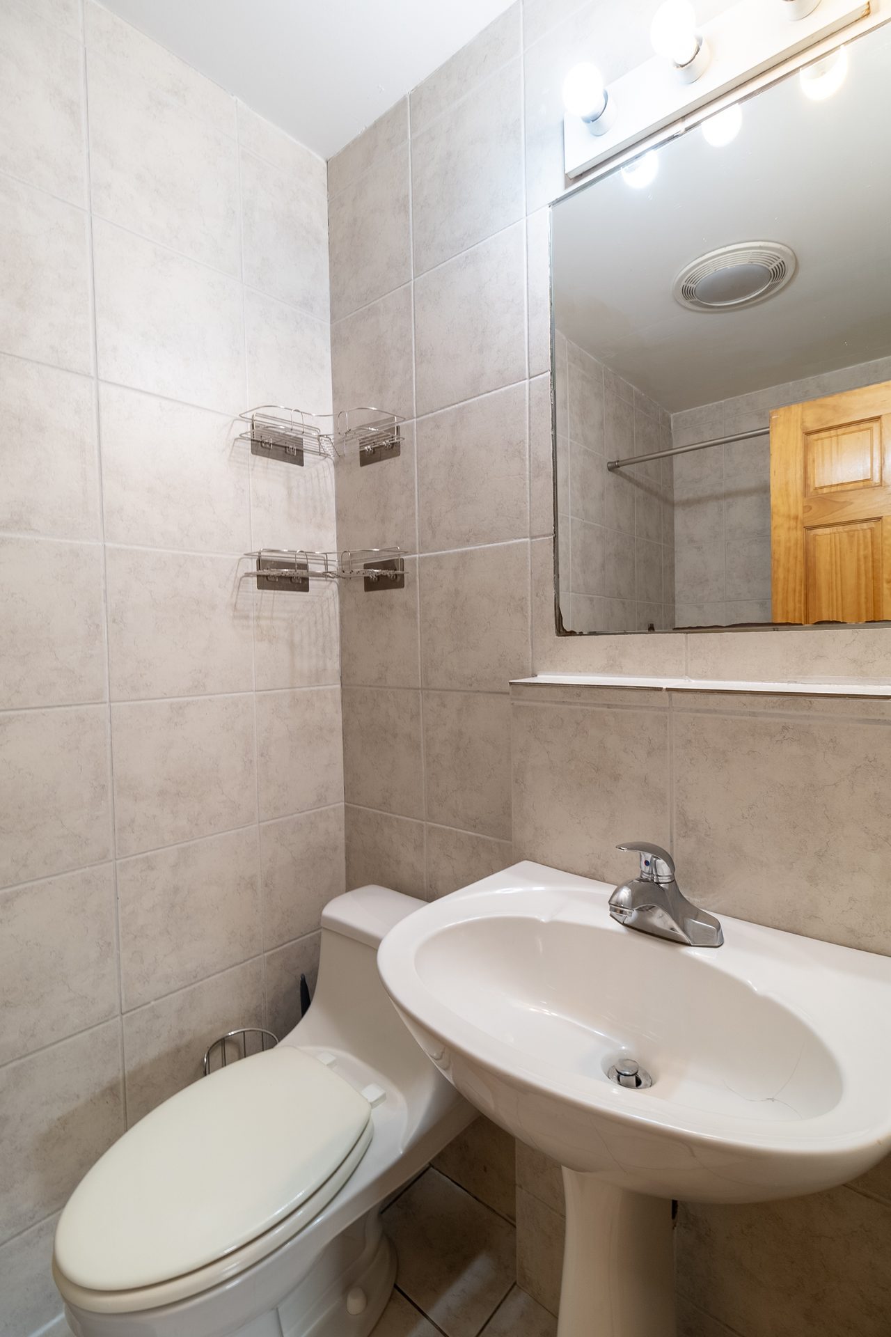a room in Lower Allston photo 8