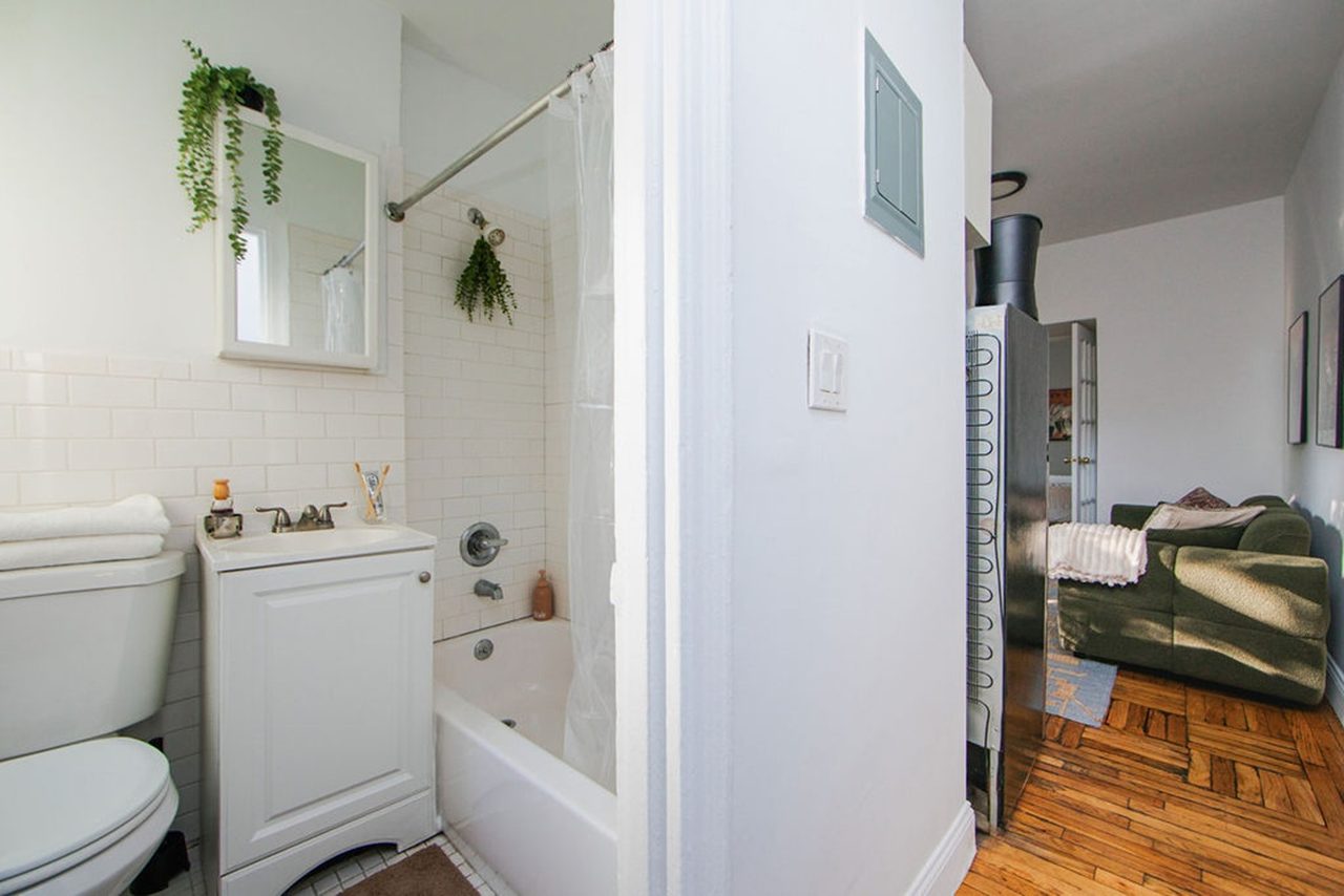 a room in East Village photo 5