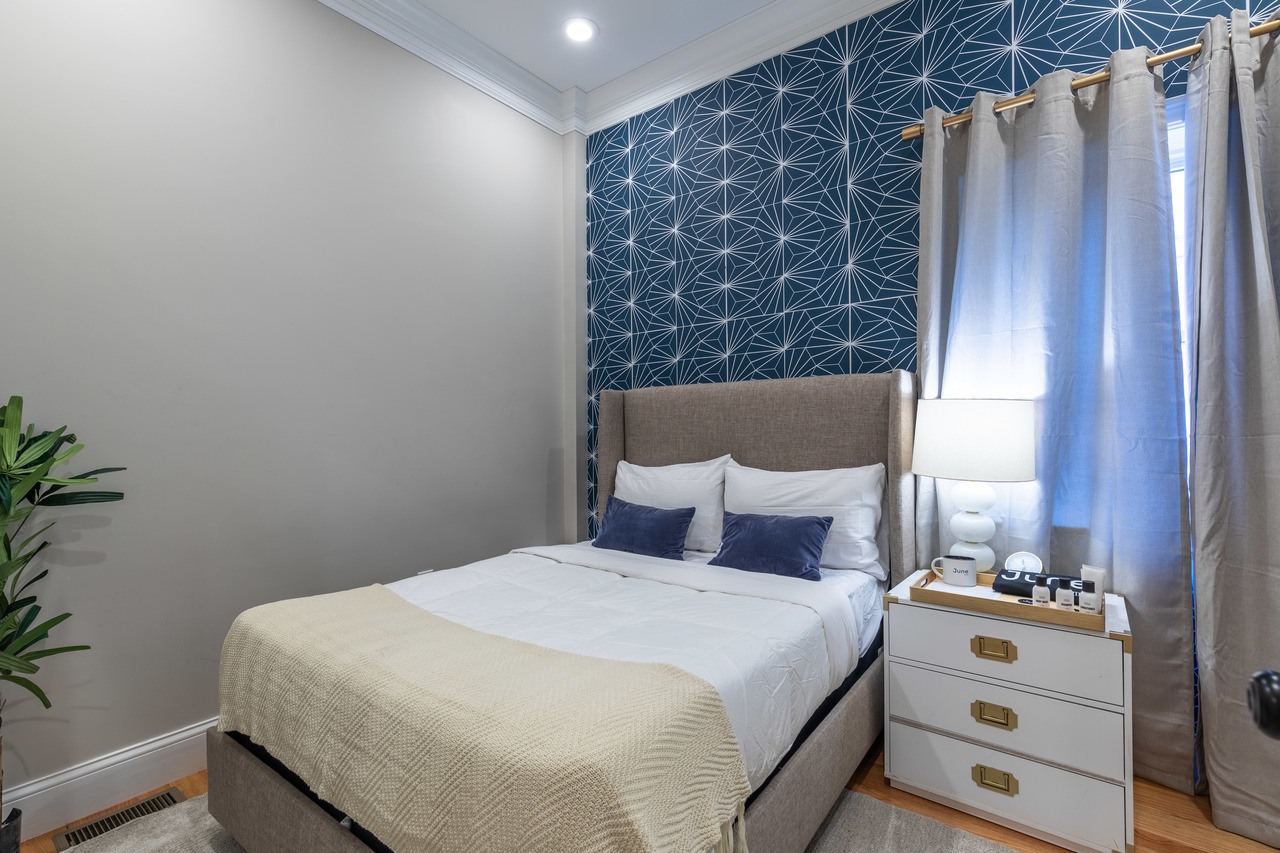 a room in North End