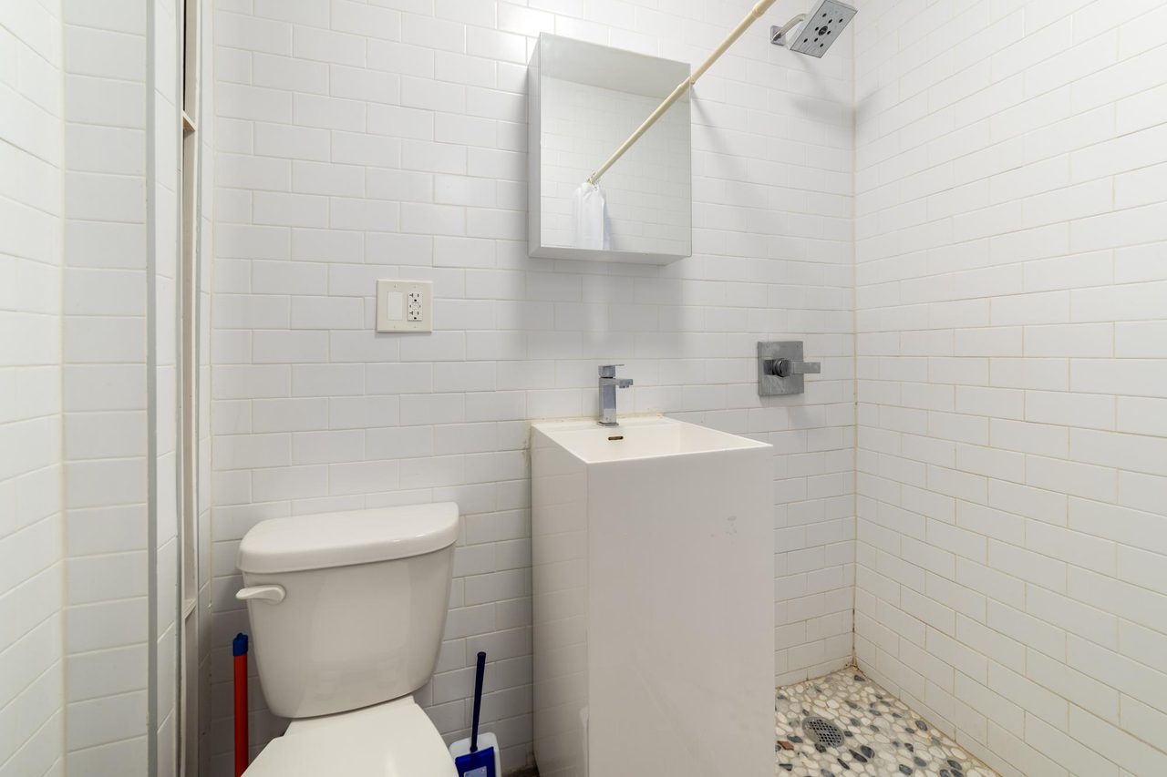 a room in East Village photo 3
