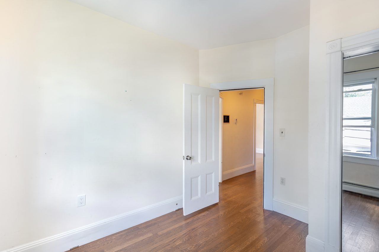 a room in Dorchester photo 5