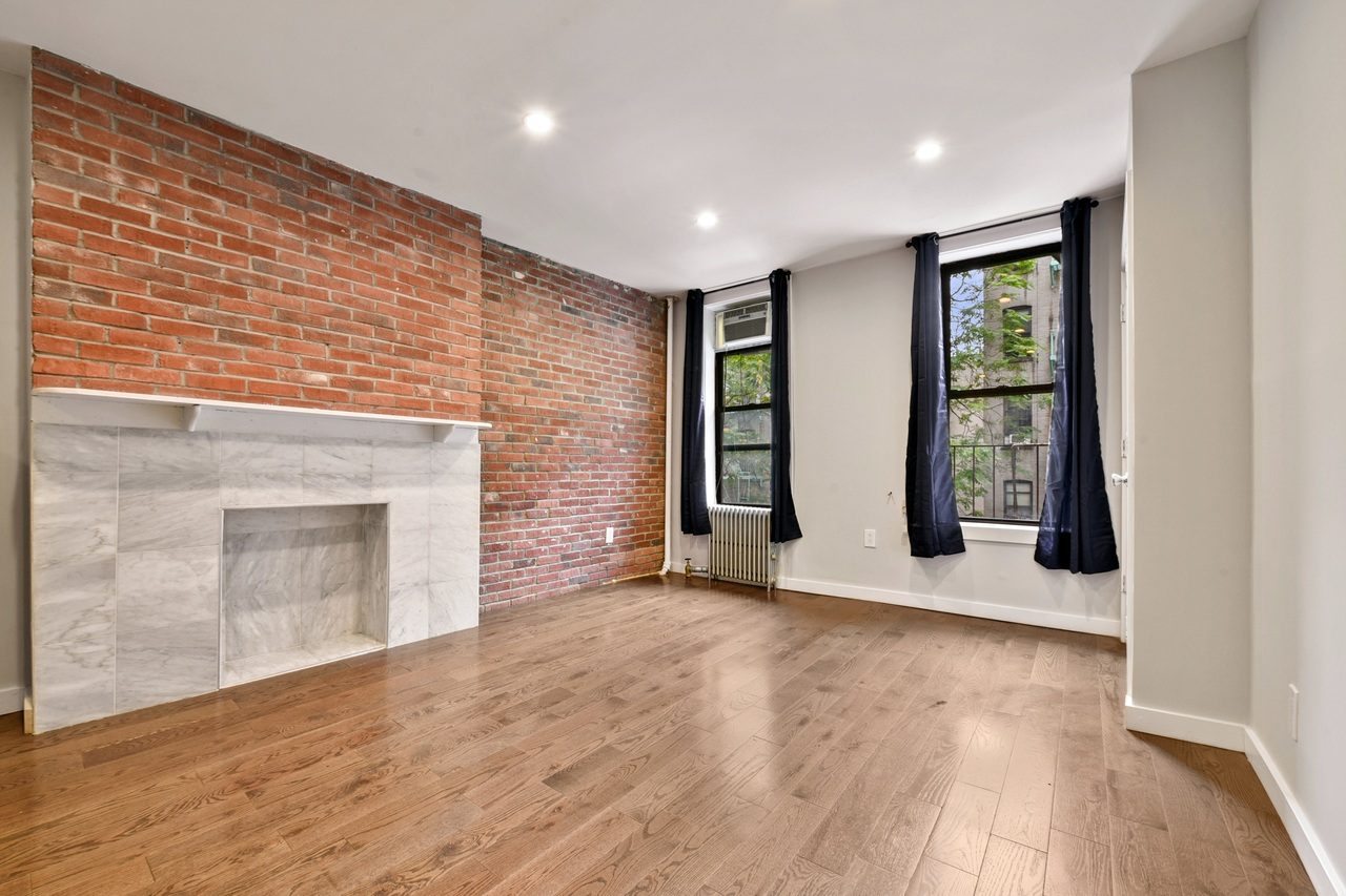 a room in East Village photo 2