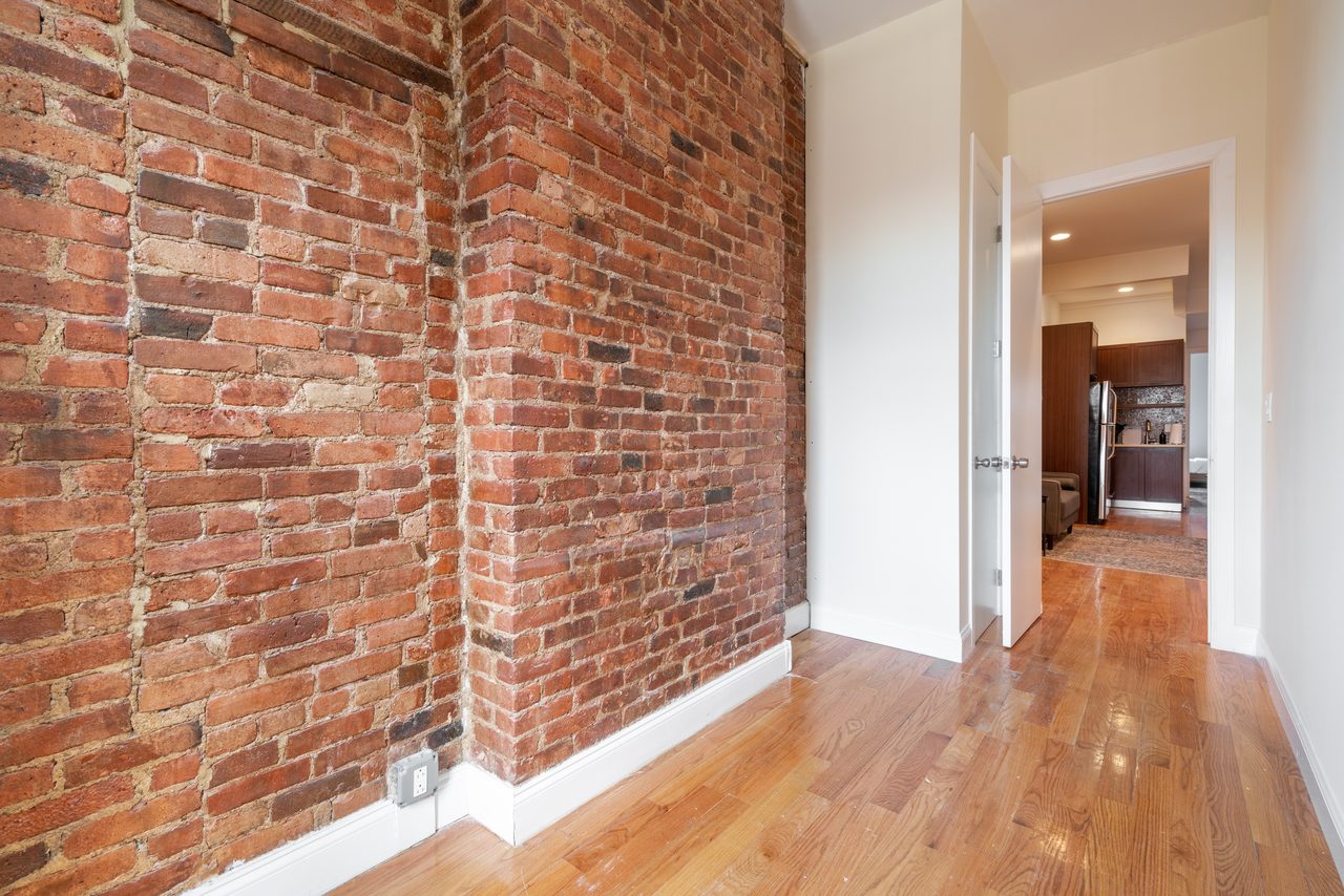 a room in Bushwick photo 4
