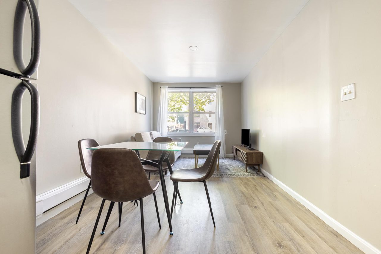a room in Fort Greene photo 9