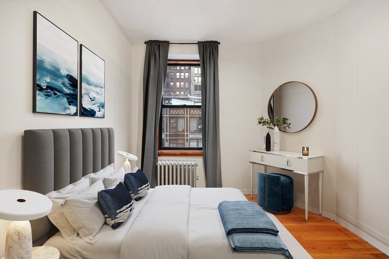 a room in Theater District photo 8