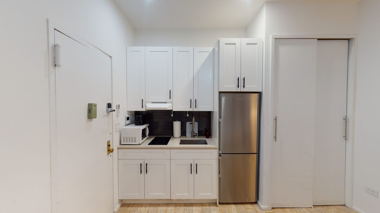 a room in Upper West Side photo 5