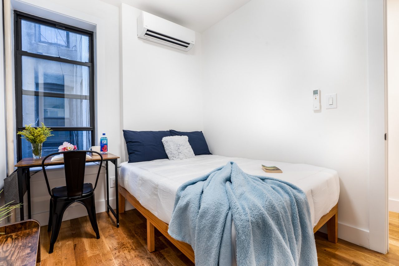 a room in Ridgewood photo 8