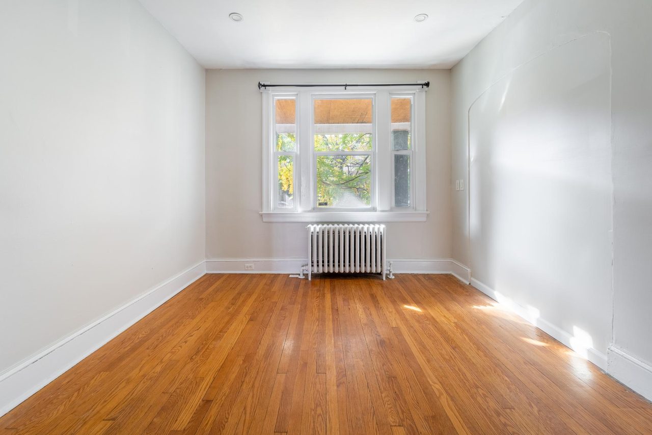 a room in Northwest Washington photo 2